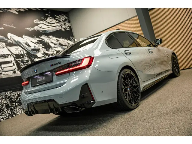 BMW 3 Serie M340i xDrive 2024 Benzine 12