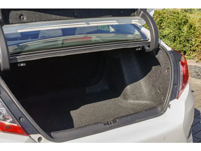 Honda Civic 1.5i VTEC ELEGANCE TURBO 182 PK 2018 Benzine 34