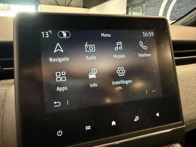 Renault Clio 1.0 TCe 90 GPF techno 2024 Benzine 27