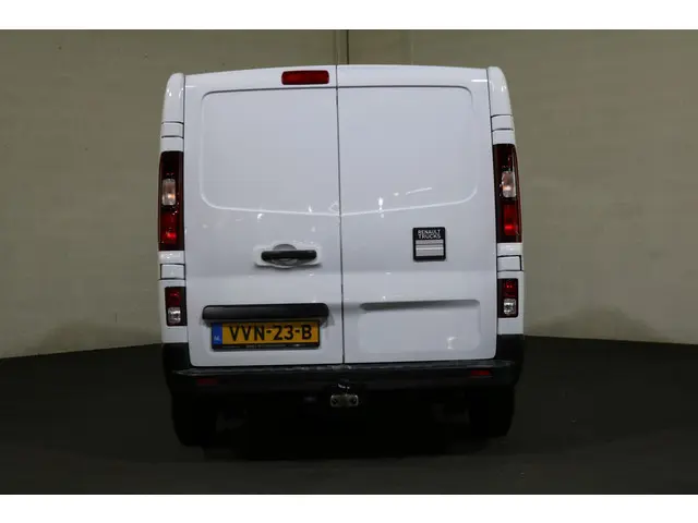 Renault Trafic 2.0 dCi 110pk L1 H1 Airco 2023 Diesel 8