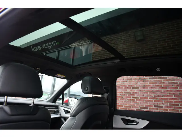 Audi Q7 55 TFSI e quattro S-Line 2021 Hybride Benzine 10