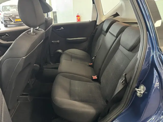 Mercedes-Benz A-Klasse 160 BlueEFFICIENCY 2012 Benzine 10