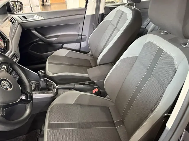 Volkswagen Polo 1.0 TSI Highline 2018 Benzine 10