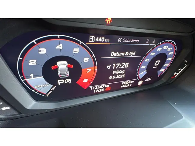Audi Q3 40 TFSI quattro S edition 2020 Benzine 16