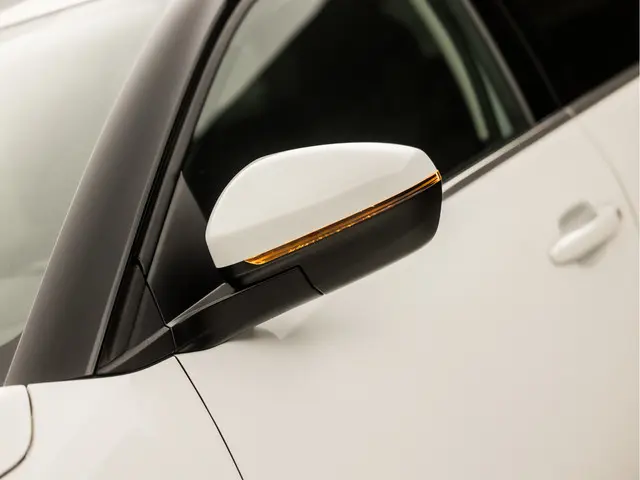 Citroën C5 Aircross 1.6 PureTech Sport 2019 Benzine 35
