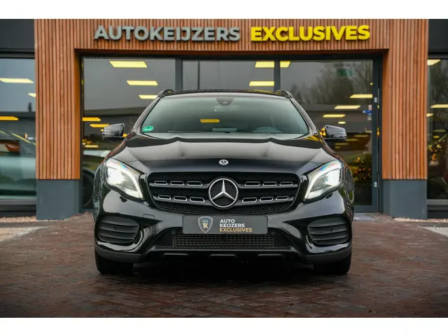 Mercedes-Benz GLA GLA 180 2019 Benzine 2