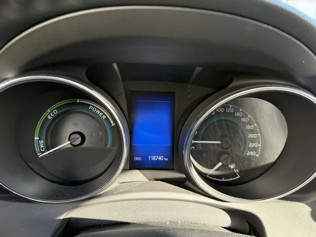 Toyota Auris 1.8 Hybrid Dynamic 2016 Hybride Benzine 18