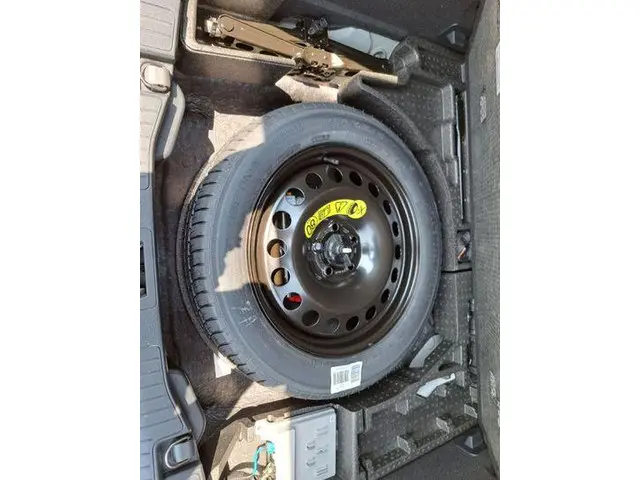 Ford Kuga 2.5 FHEV Active X 2024 Hybride Benzine 4