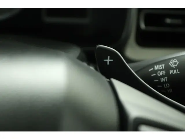 Suzuki Ignis 1.2 Smart Hybrid Style 2023 Benzine 47