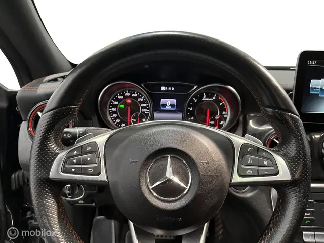 Mercedes-Benz CLA AMG 45 4MATIC 2017 Benzine 10