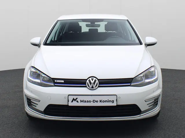 Volkswagen e-Golf E-DITION 100kW/136PK 2020 Elektrisch 8