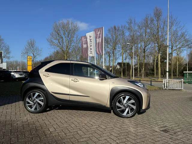 Toyota Aygo X 1.0 VVT-i MT Envy 5-Deurs 2023 Benzine 17
