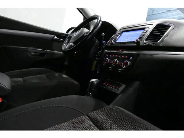 Volkswagen Sharan 1.4 TSI Comfortline 7p. 2013 Benzine 25