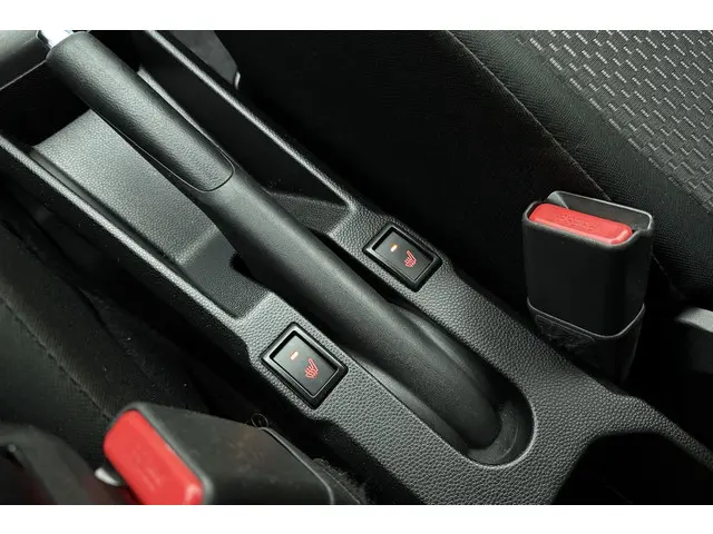 Suzuki Ignis 1.2 Smart Hybrid Style 2020 Benzine 23