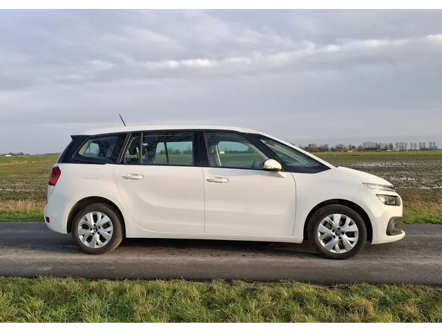 Citroën C4 Spacetourer 1.2 PureTech Feel 2018 Benzine 8