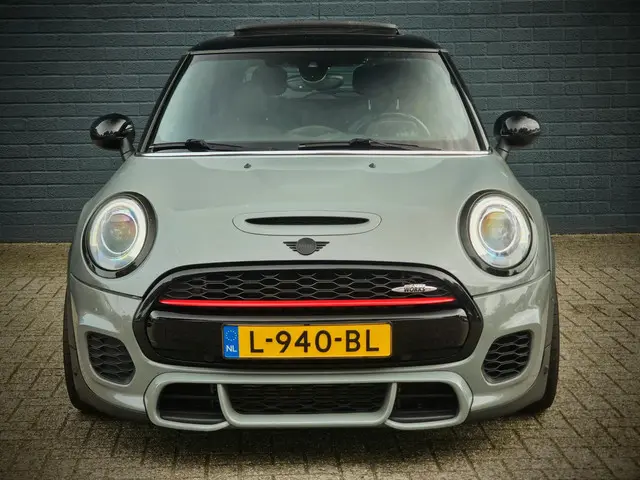 MINI Cooper Mini 2.0 John Works Chili 2019 Benzine 3