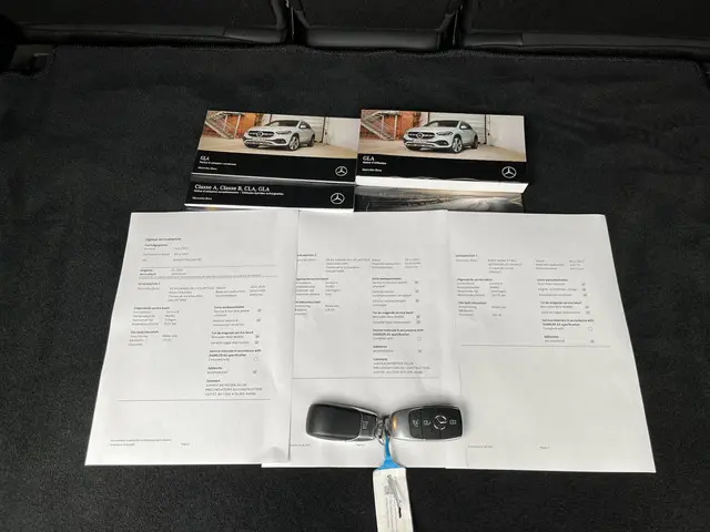 Mercedes-Benz GLA 250 e AMG Line 2020 Hybride Benzine 35