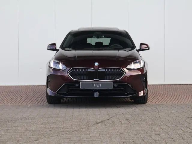 BMW 1 Serie 120 2025 Benzine 2