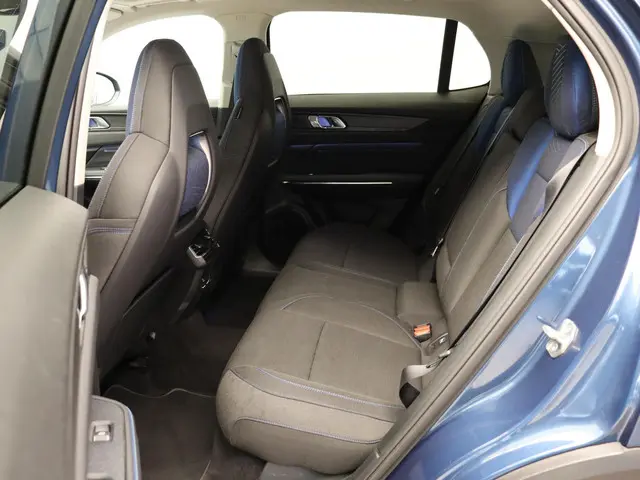 Lynk & Co 01 1.5 2023 Hybride Benzine 3