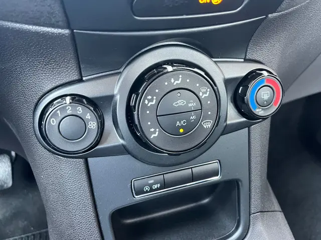 Ford Fiesta 1.0 Style 2015 Benzine 16