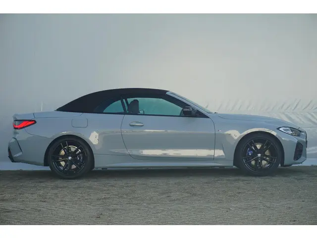 BMW 4 Serie Cabrio M440i 2022 Benzine 6