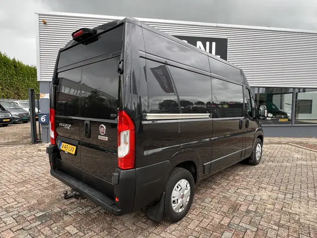 Fiat Ducato 35 2.3 MultiJet L2H2 Automaat 2021 Diesel 3