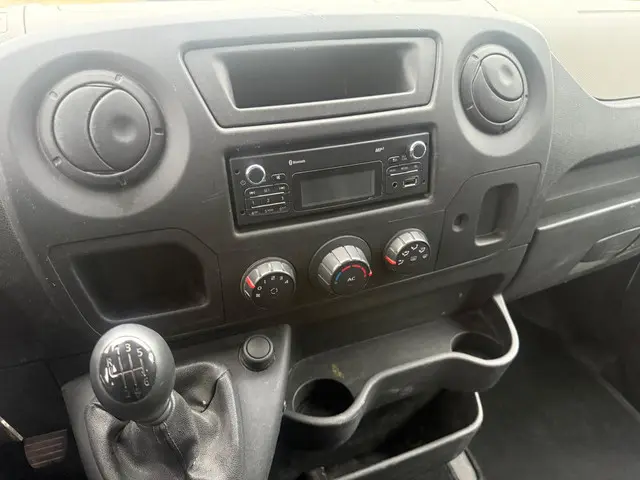 Renault Master T35 2.3 dCi L4H2 DL HD 2012 2012 Diesel 14