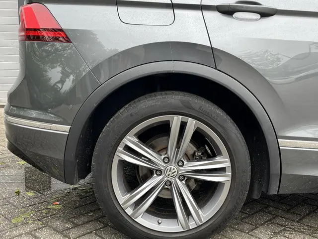 Volkswagen Tiguan 1.5 TSI ACT Highline 2020 Benzine 17