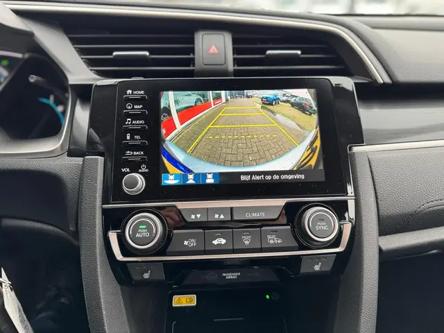 Honda Civic 1.5 i-VTEC Elegance Facelift. 2020 Benzine 10