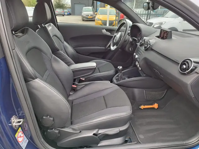 Audi A1 1.2 TFSI Pro Line S ** 135.320 km NAP ** 2014 Benzine 11