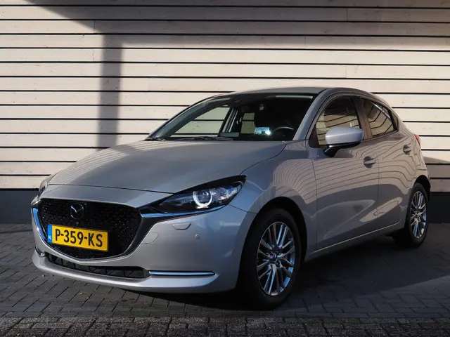 Mazda 2 2