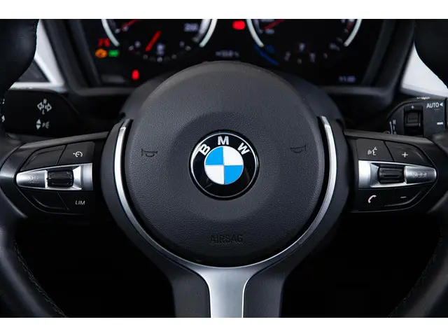 BMW X1 sDrive20i 2020 Benzine 28