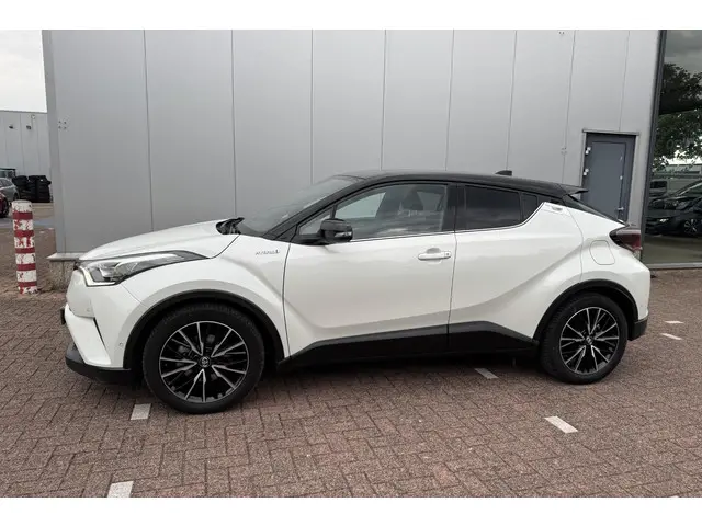 Toyota C-HR 3