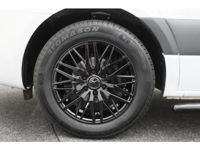 Mercedes-Benz Sprinter 317 CDI Aut. L2H1 2022 Diesel 25