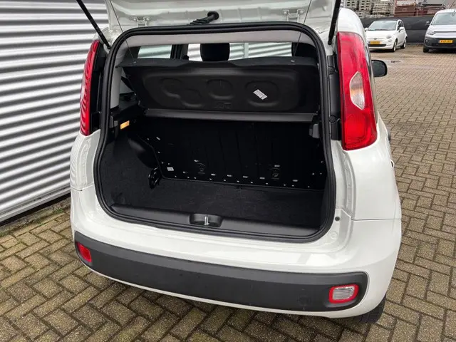 Fiat Panda 1.2 Lounge 2019 Benzine 4