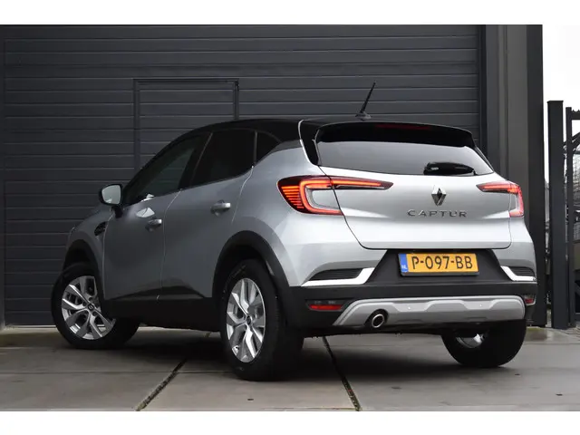 Renault Captur TCe 140 EDC Intens 2022 Benzine 8