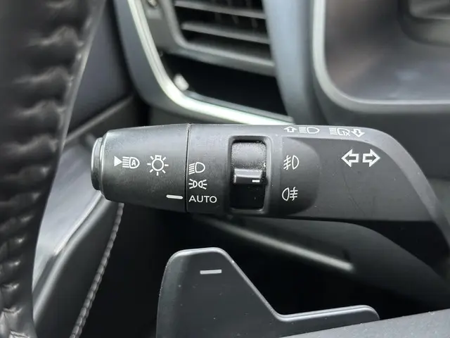 Nissan QASHQAI 1.3 MHEV Xtronic Tekna Plus 2023 Benzine 60