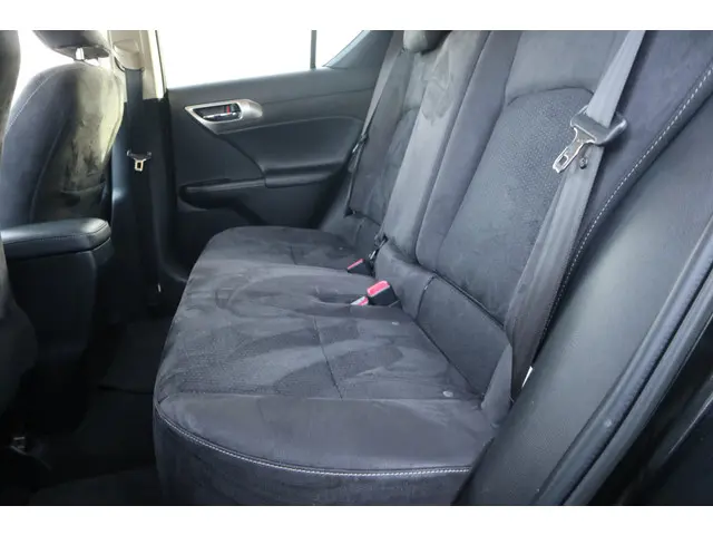 Lexus CT 200h 25th Edition 2015 Hybride Benzine 5