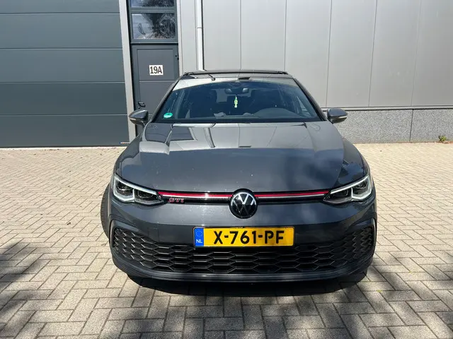Volkswagen Golf 2.0 TSI GTI Perfomance 2021 Benzine 2
