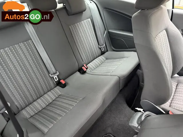 Volkswagen Polo 1.0 Easyline 2014 Benzine 21