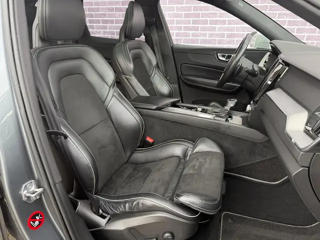 Volvo XC60 2.0 T6 AWD R-Design 2018 Benzine 5