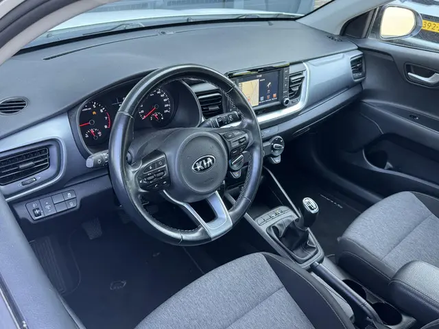 Kia Stonic 1.0 T-GDI DYNAMICLINE 2020 Benzine 4