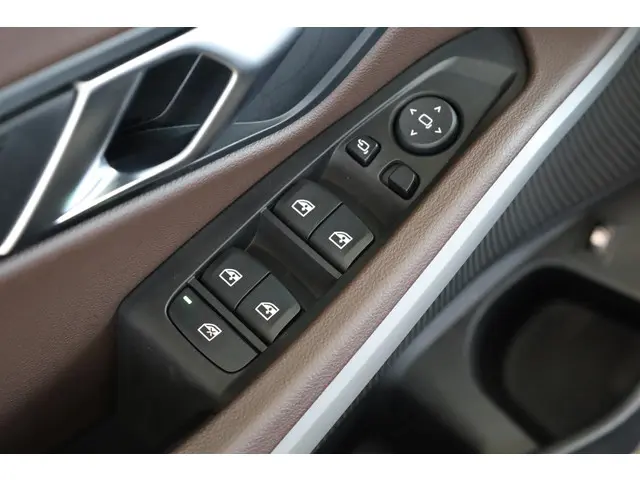 BMW 3 Serie Sedan 320e 2023 Hybride Benzine 21