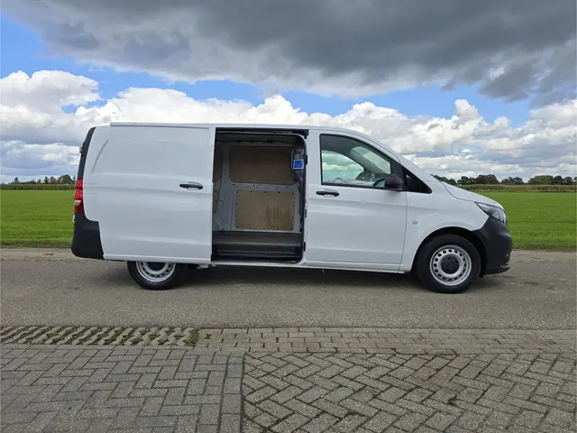 Mercedes-Benz Vito 116 CDI Lang L2 H1 2022 Diesel 26