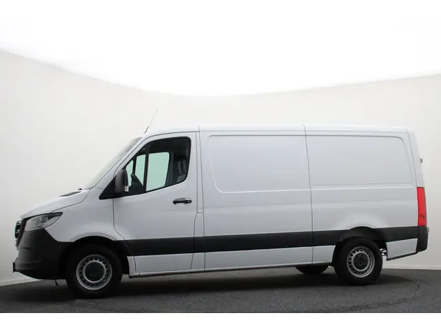 Mercedes-Benz Sprinter 317 CDI Aut. L2H1 2022 Diesel 8