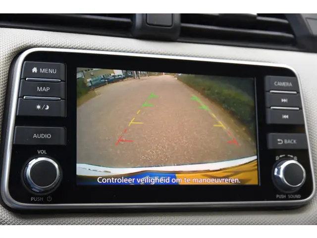 Nissan Micra 1.0 IG-T N-Connecta 2019 Benzine 12