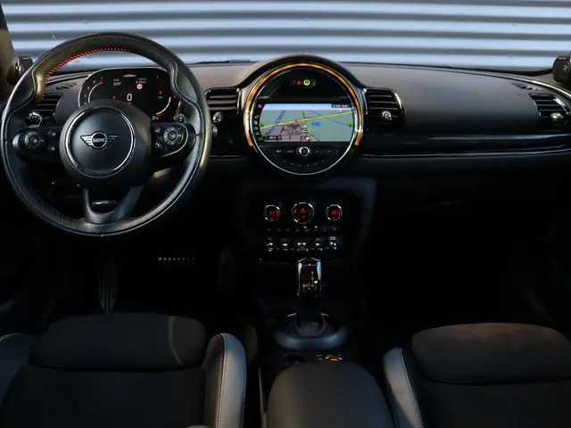 MINI Clubman JCW ALL4 2020 Benzine 11