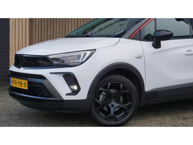 Opel Crossland 1.2 110pk Turbo GS-Line 2023 Benzine 36