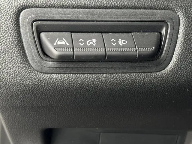 Renault Captur 1.3 TCe 140 Intens 2021 Benzine 31