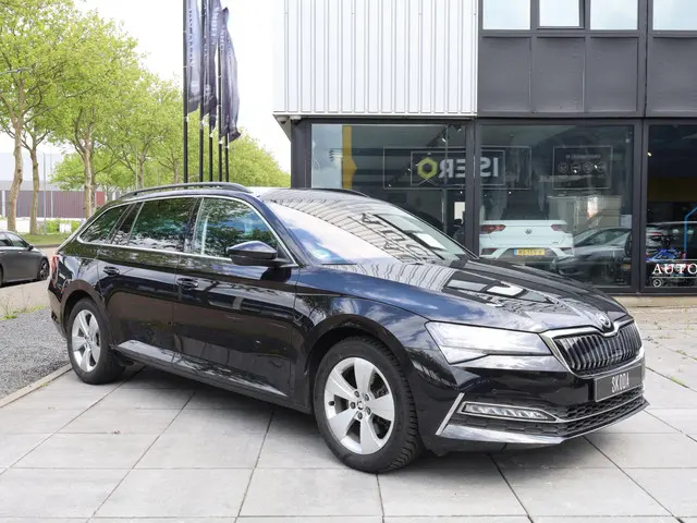 Škoda Superb Combi iV 1.4 TSI PHEV 2020 Hybride Benzine 24
